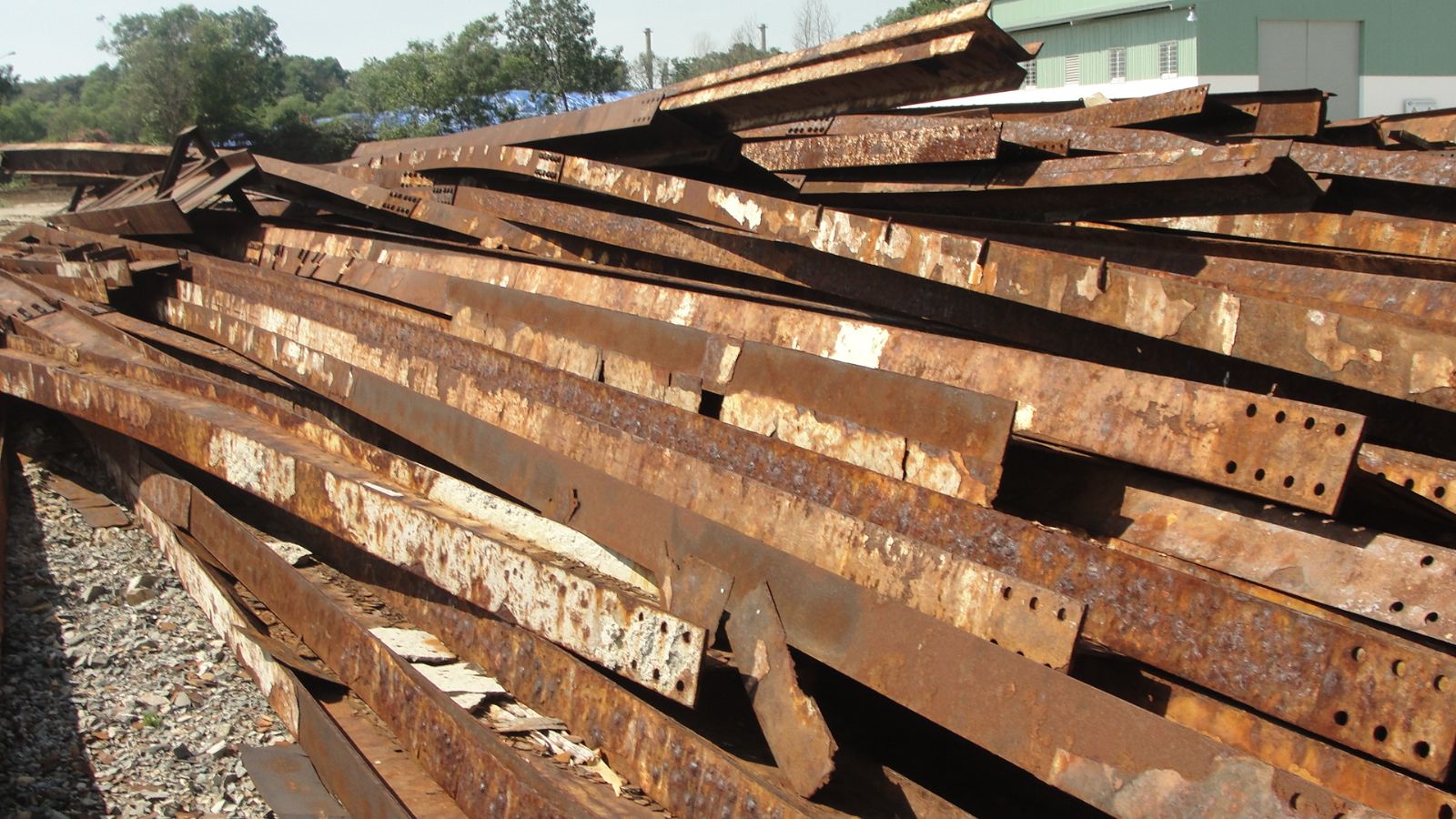 Các Loại Sắt Thép Cũ Được Thu Mua Phổ Biến